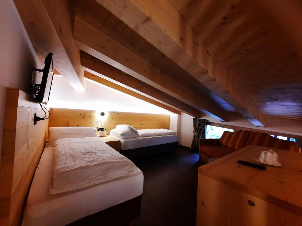 Alpen Hotel Vidi Madonna di Campiglio Exterior photo
