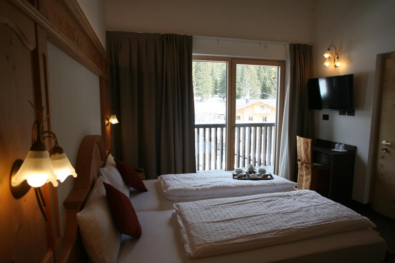 Alpen Hotel Vidi Madonna di Campiglio Exterior photo