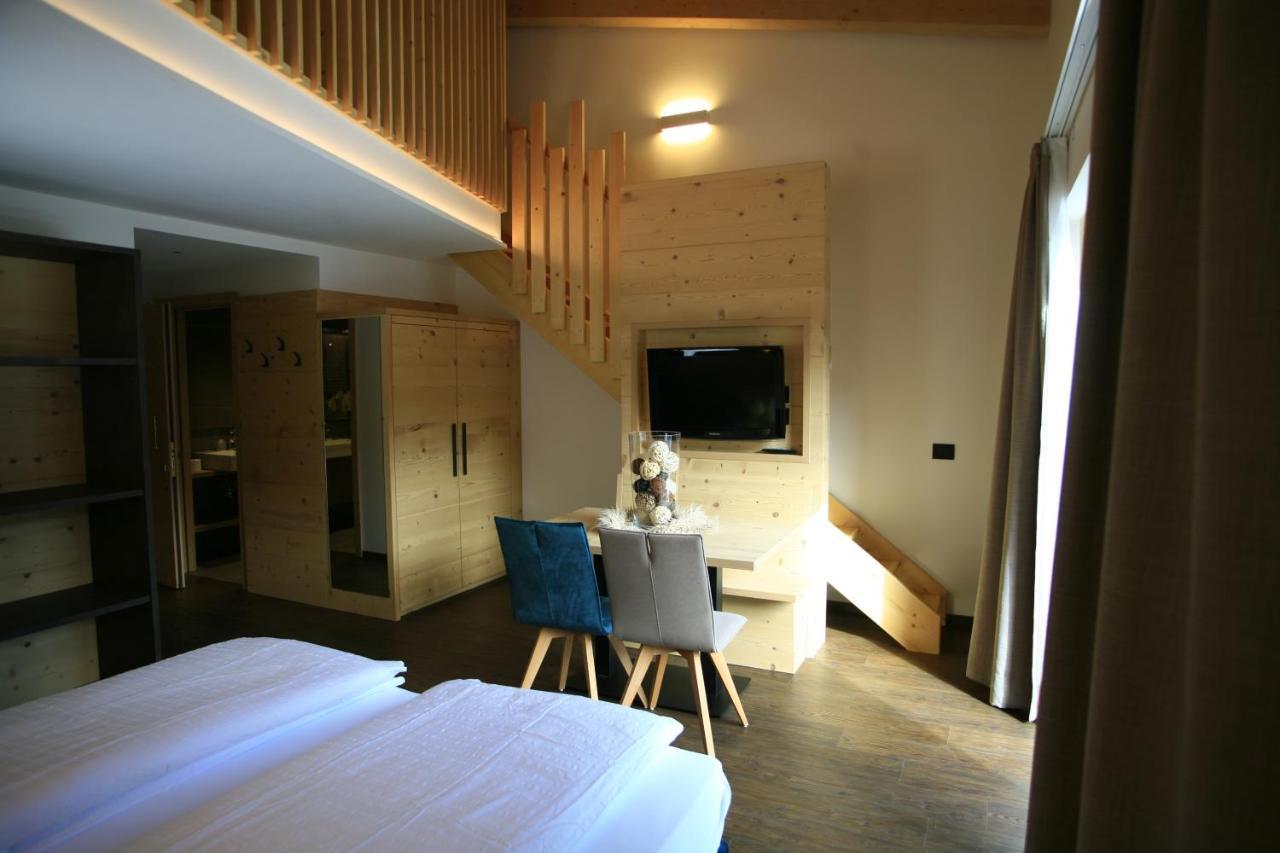 Alpen Hotel Vidi Madonna di Campiglio Exterior photo