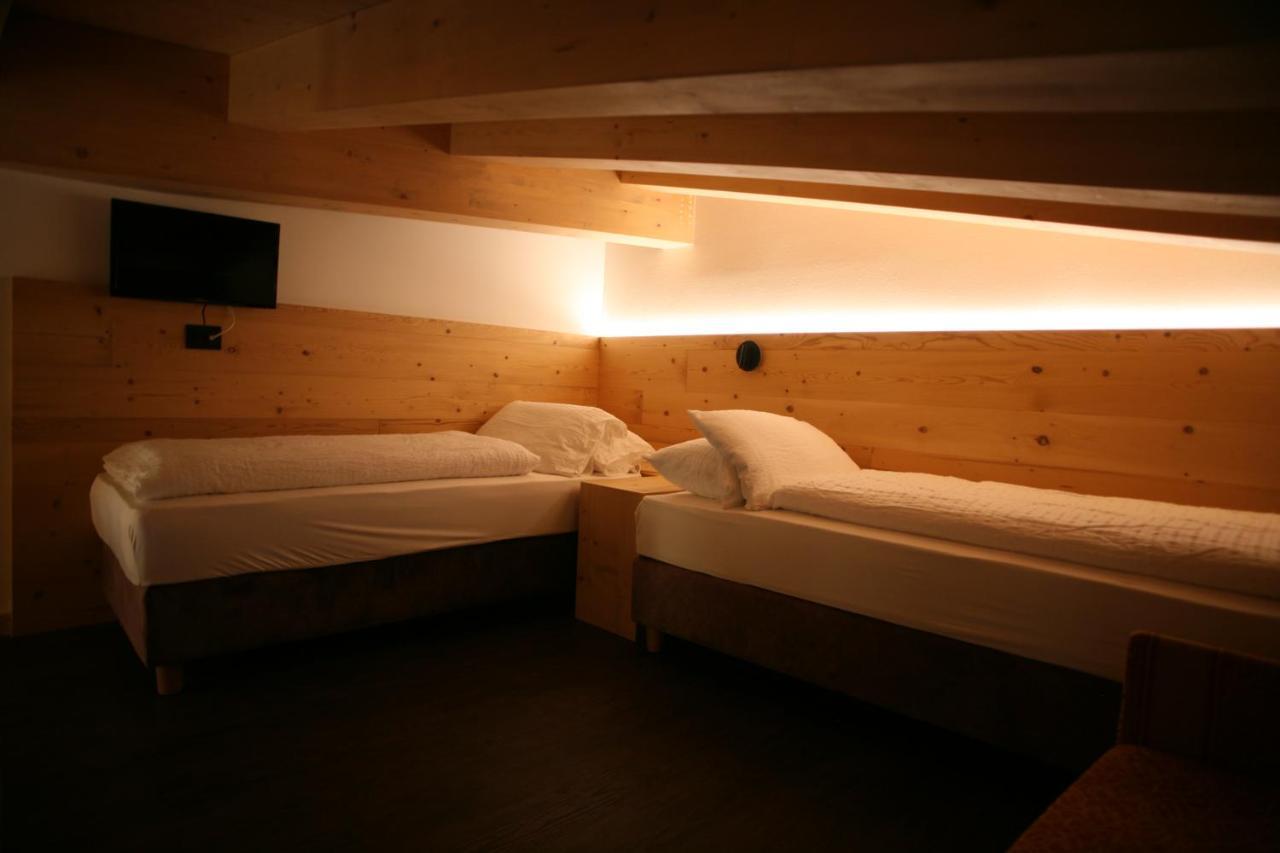 Alpen Hotel Vidi Madonna di Campiglio Exterior photo